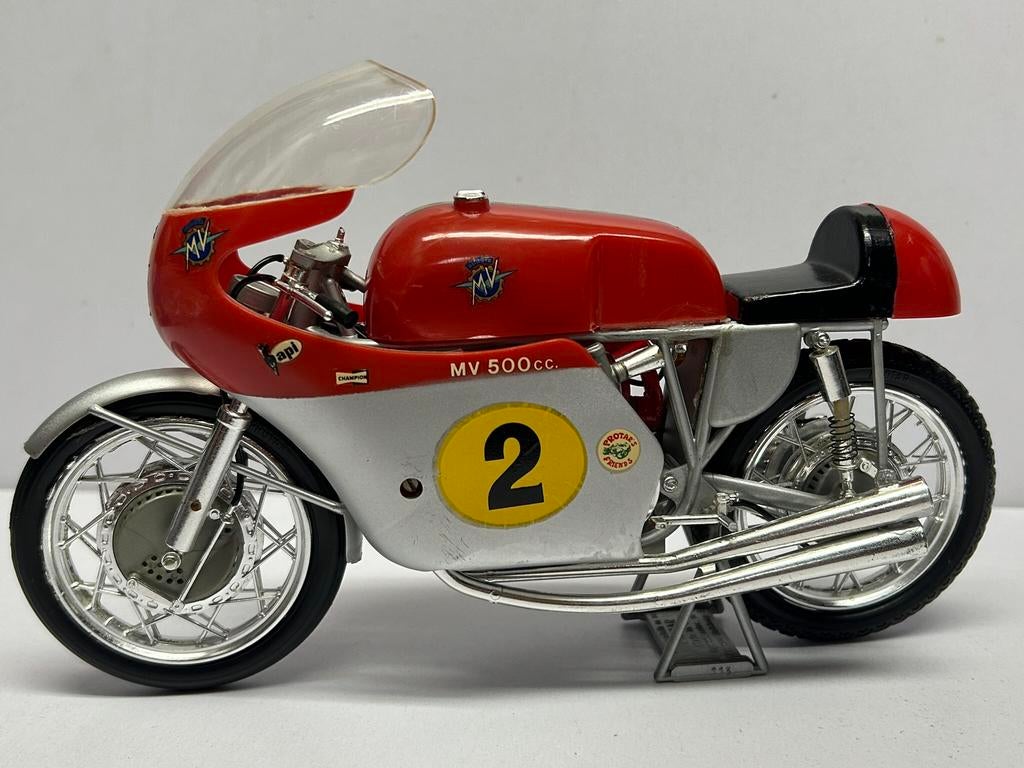 MV Agusta 500cc 4 cilinder, Italeri 1:9 €59,50, Gebruikt, Italeri, Ophalen of Verzenden, Groter dan 1:32
