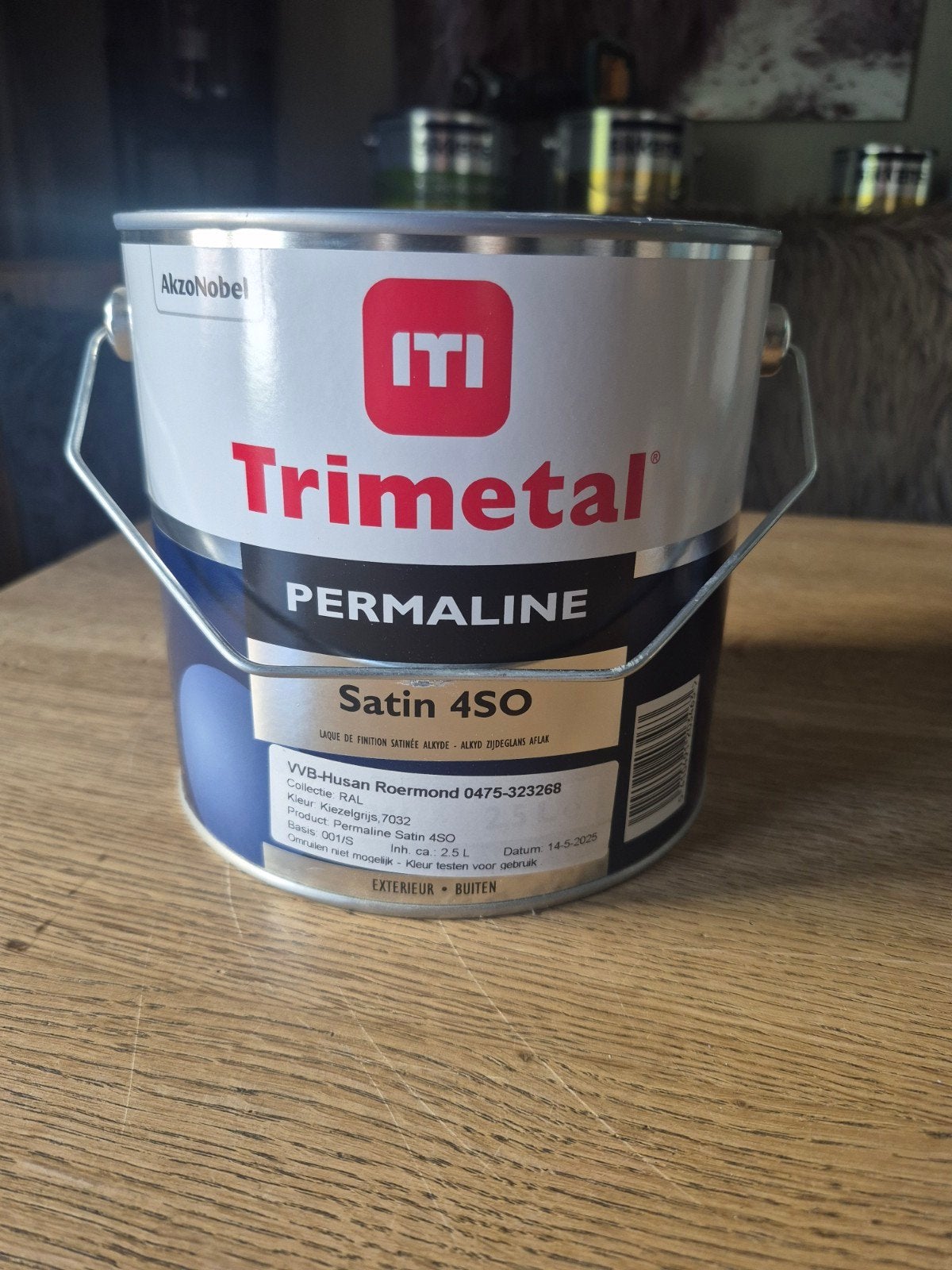 Trimetal permaline Satin 4SO Ral 7032 Kiezelgrijs 2,5 ltr., Ophalen of Verzenden, Zo goed als nieuw, Lak, Grijs
