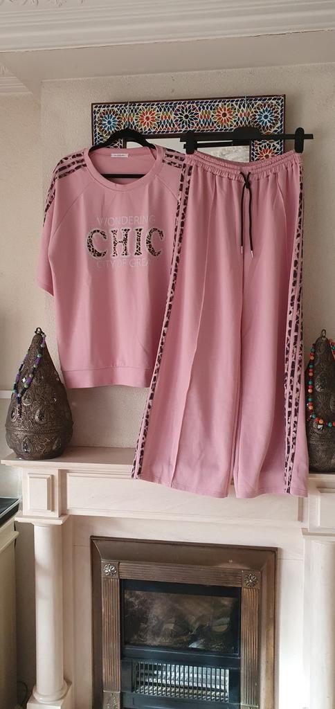 New collection mooi huispak maat 46 zgan, Kleding | Dames, Huispakken, Ophalen of Verzenden, Zo goed als nieuw, Maat 46/48 (XL) of groter