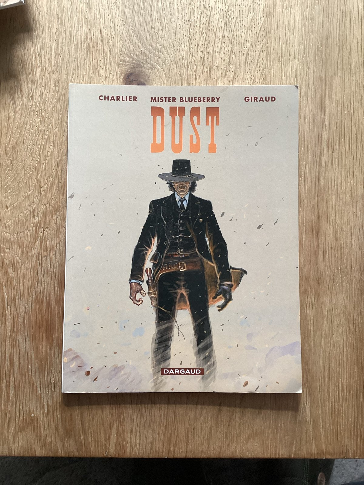 Mister Blueberry - Dust (Charlier/Giraud) - Zeldzaam album, Boeken, Eén stripboek, Ophalen of Verzenden, Zo goed als nieuw