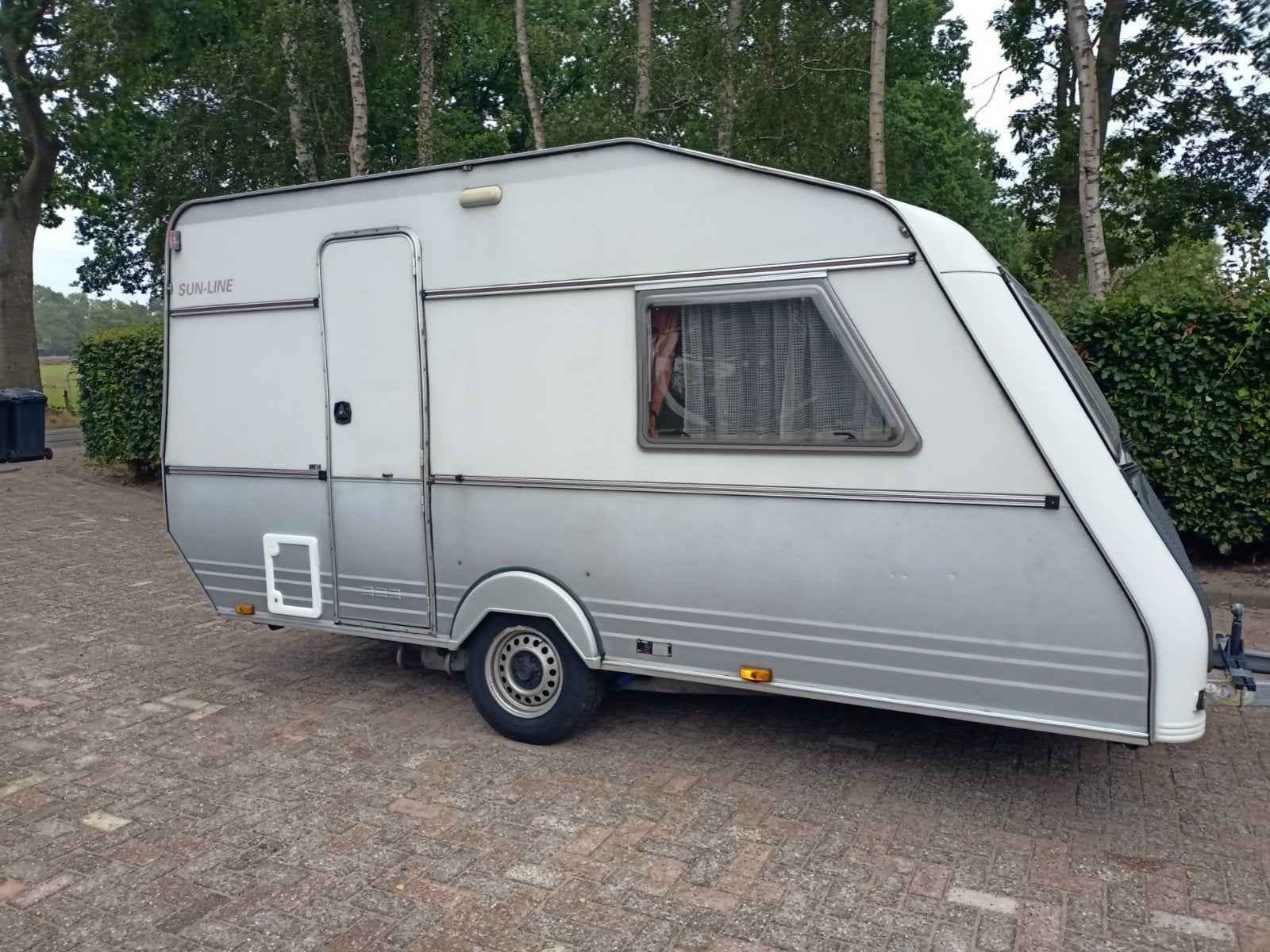 zeer nette kip sunline 41 s, Kip, Tot en met 2, Particulier, Lengtebed
