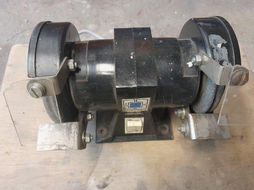 Creusen DS 6110 T Werkbank Slijpmachine, Ophalen of Verzenden, Gebruikt, Minder dan 700 watt, Werkbankslijpmachine