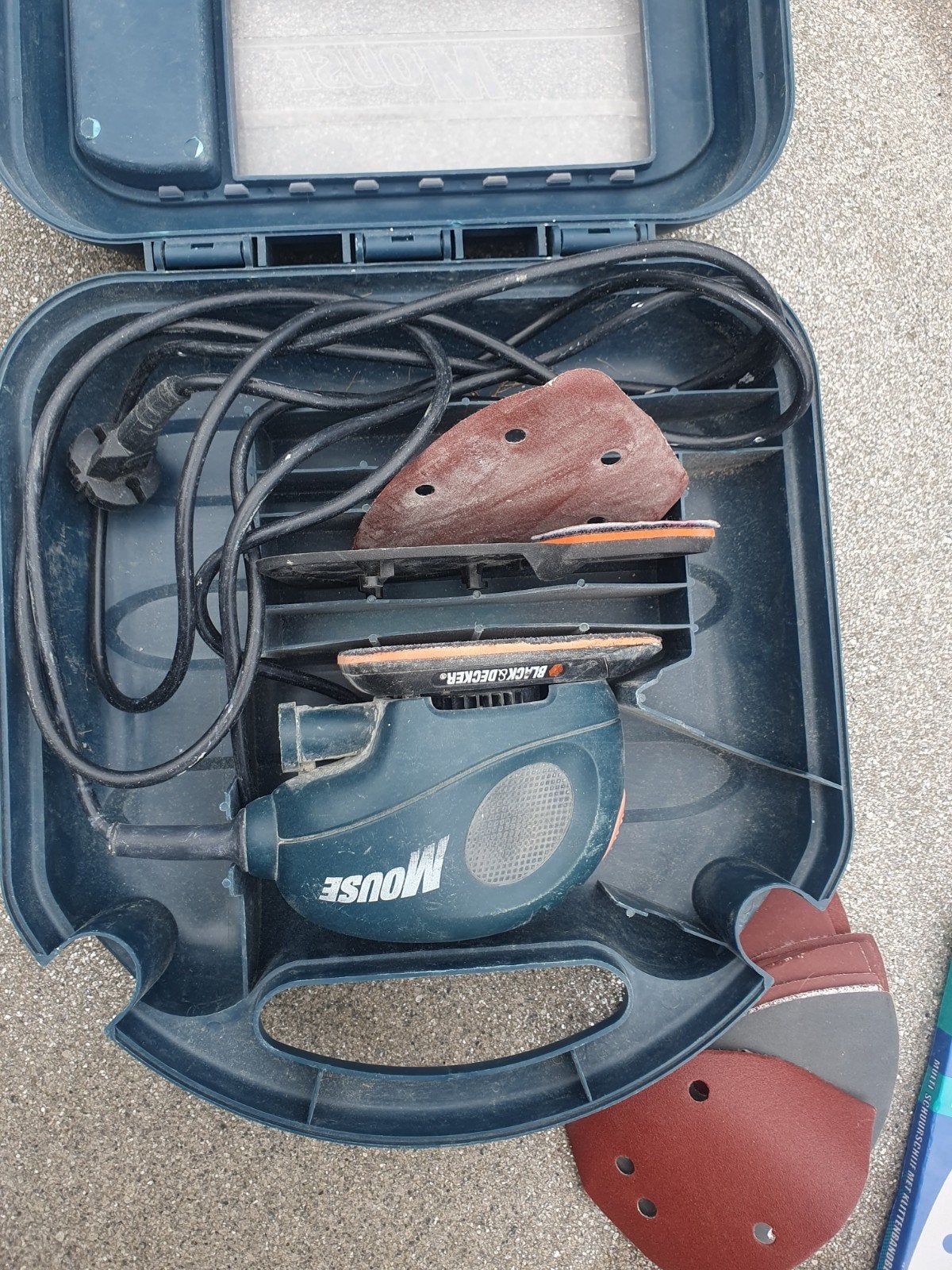 Black & Decker Mouse schuurmachine met accessoires, Ophalen of Verzenden, Gebruikt, Minder dan 600 watt, Vlakschuurmachine