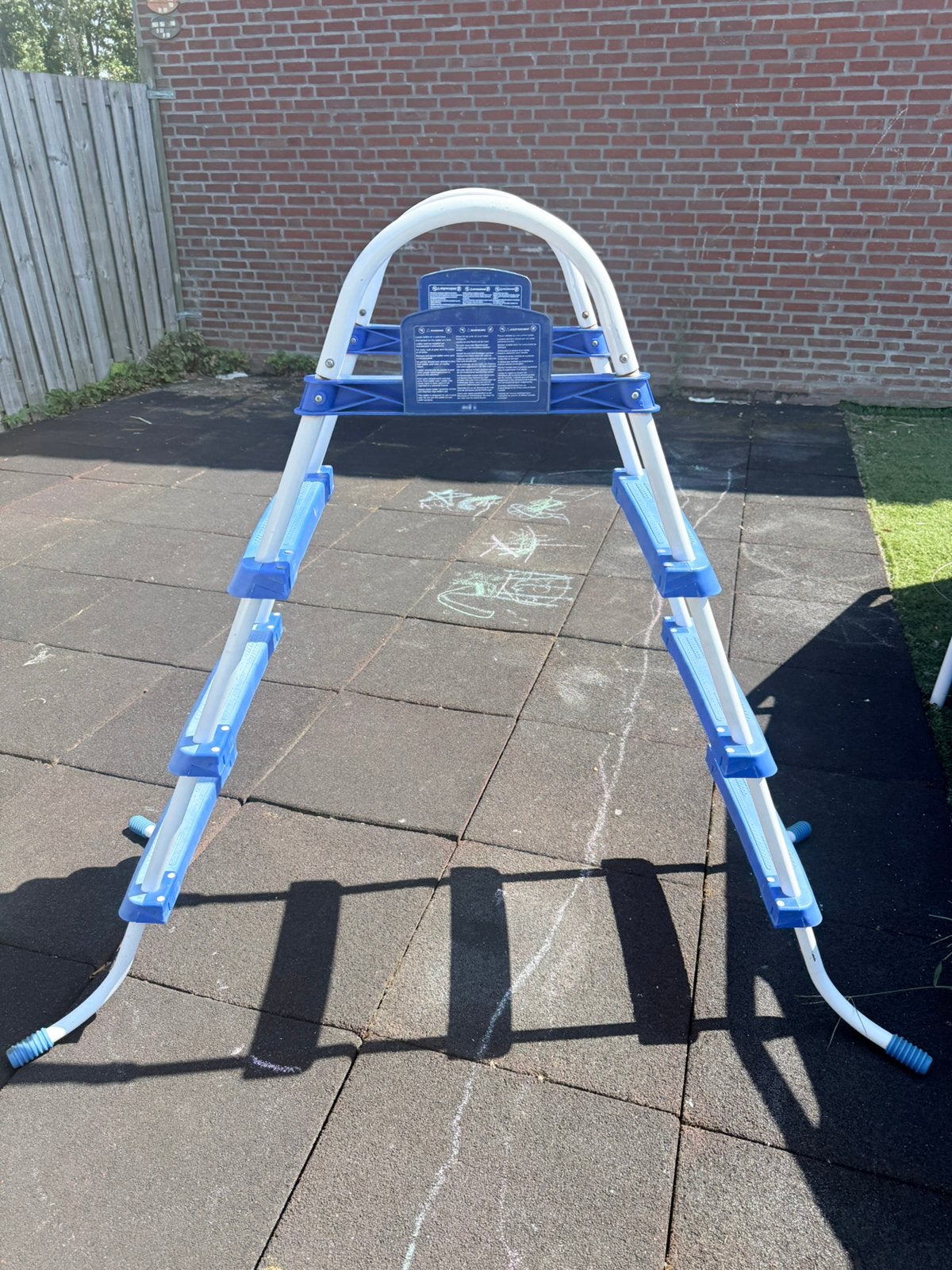 Zwembad, Ophalen, Zo goed als nieuw