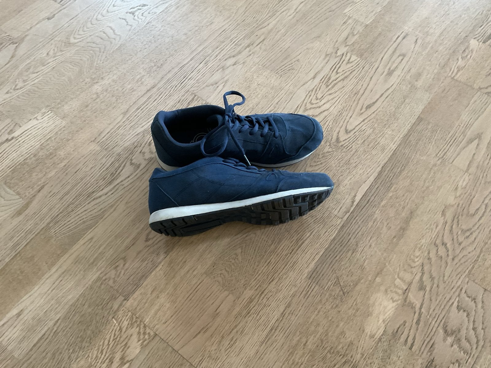 Nieuwe blauwe sneakers, maat 41, Ophalen of Verzenden, Nieuw, Blauw, Sneakers of Gympen