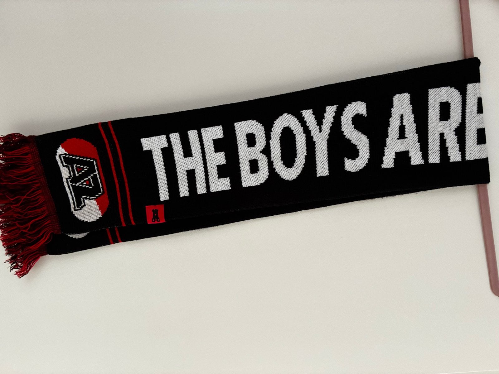 AZ Alkmaar Voetbalsjaal - Heropening Stadion, Verzamelen, Sportartikelen en Voetbal, Verzenden, Zo goed als nieuw, AZ, Vaantje of Sjaal