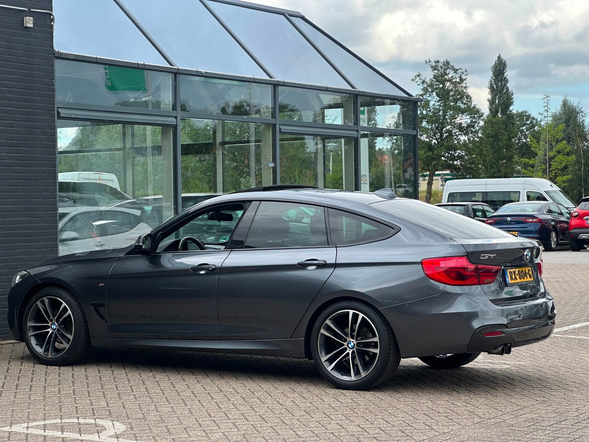BMW 3-serie Gran Turismo 320i Corporate Lease High Executive, Auto's, Automaat, Achterwielaandrijving, Gebruikt, Euro 6