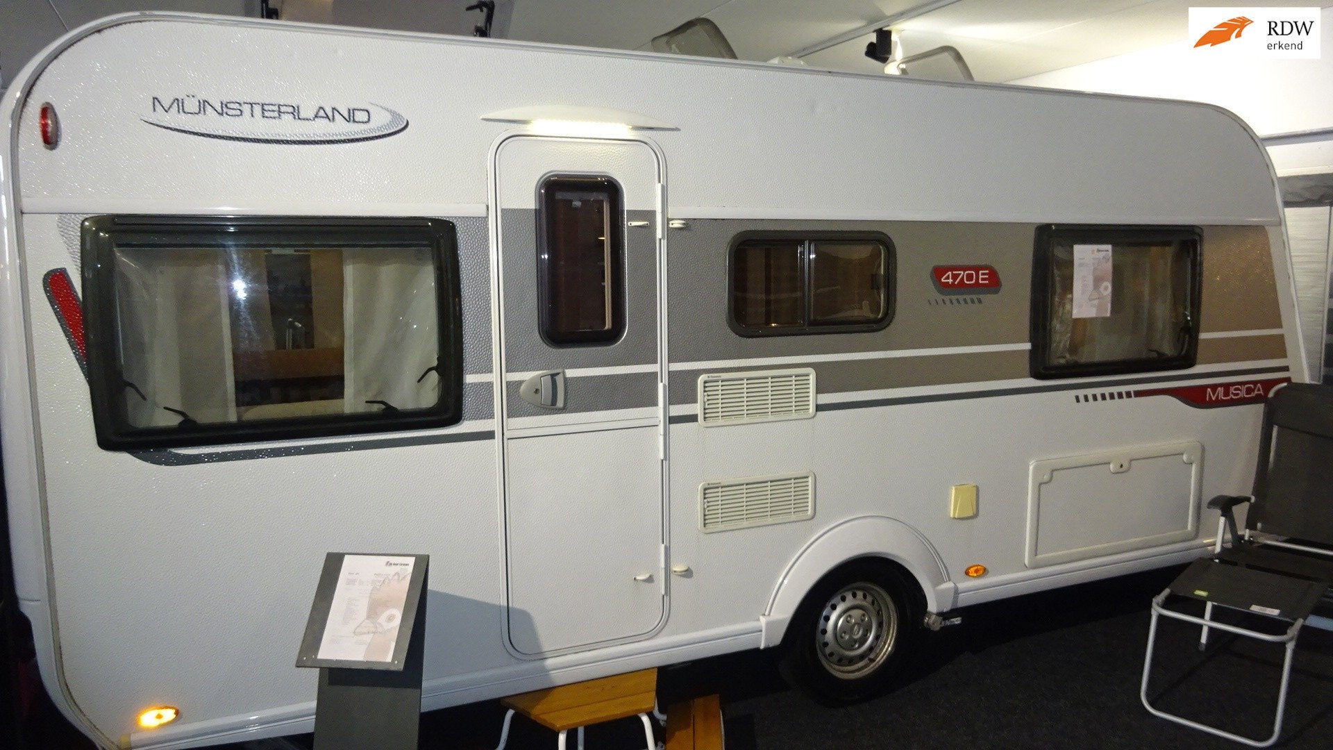 LMC MUN MUSICA 470 E 2013 ENKELE BEDDEN DINETTE Mover enz TO, Caravans en Kamperen, Mover, Bedrijf, LMC en Münsterland, Tot en met 4