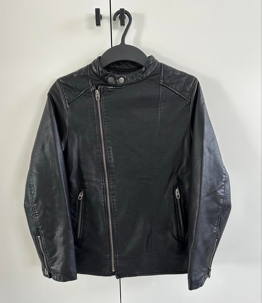 Stoere zwarte biker jas Zara maat 152 - Zo goed als nieuw, Ophalen of Verzenden, Zo goed als nieuw, Jongen, Jas
