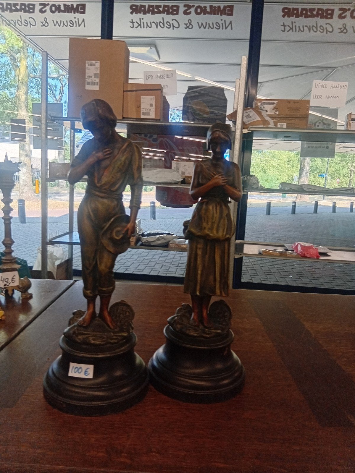 Vintage Bronzen Beelden van Man en Vrouw, Ophalen, Gepatineerd, Brons, 20 - 50 cm