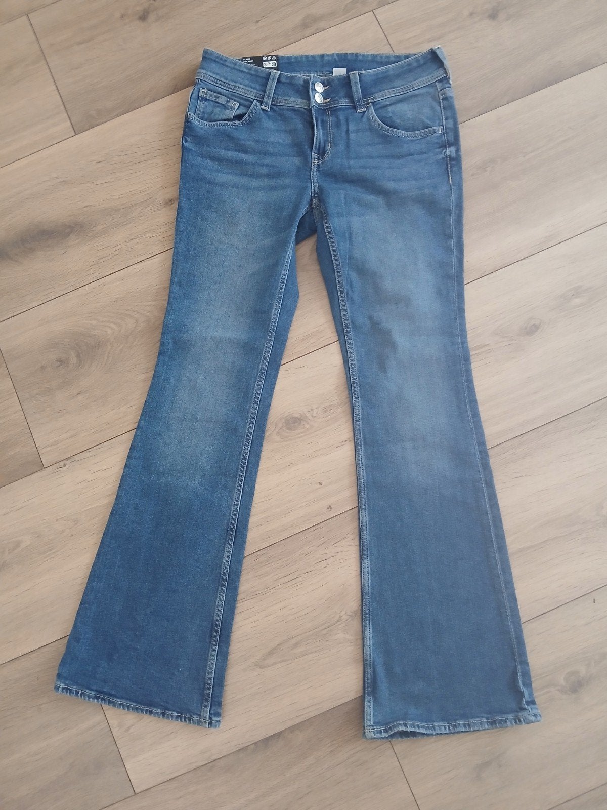 H&M Divided Flare Low Waist Jeans - Maat 40, Ophalen of Verzenden