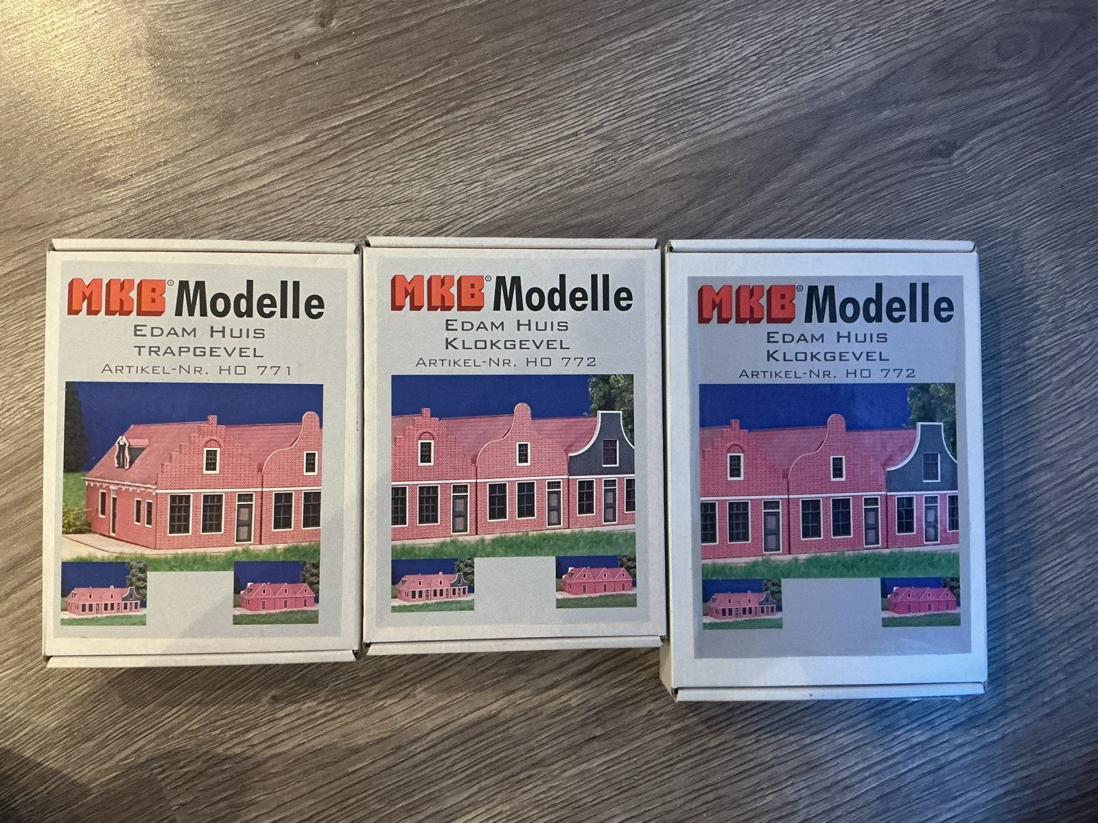 MKB Modelle Edam Huis Modelbouw Kits (3 stuks), Ophalen of Verzenden, Nieuw, 1:144 of kleiner
