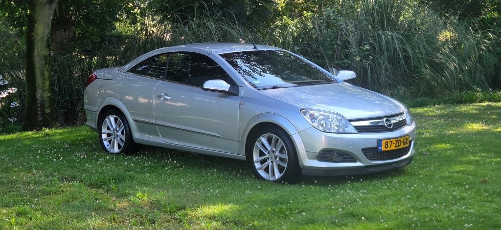 Opel Astra 1.8 16V TwinTop Temptation te koop, Auto's, Cabriolet, Handgeschakeld, USB, Euro 3