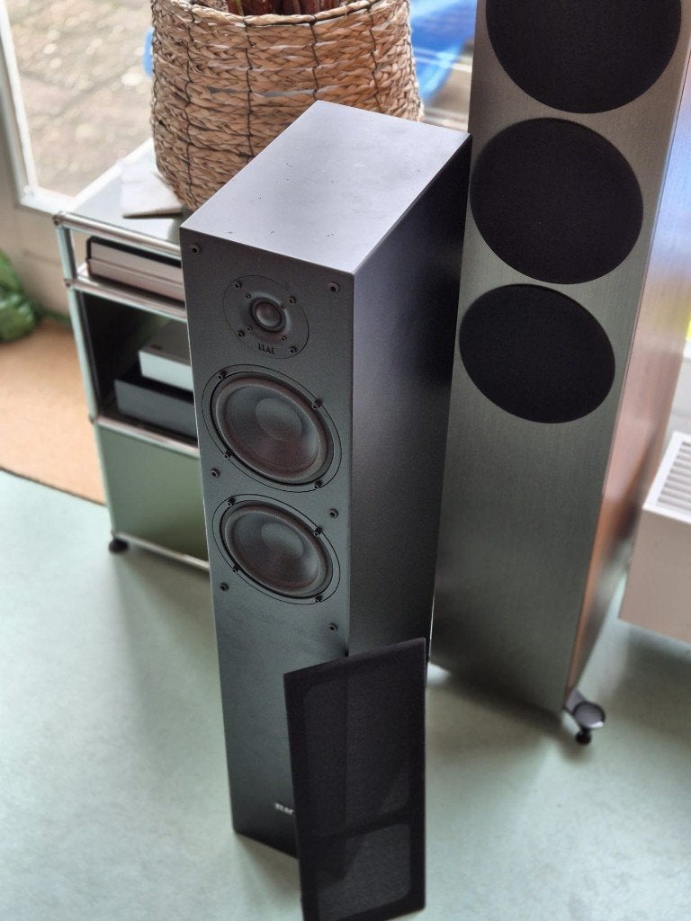 ELAC FS77 vloerstaande luidsprekers in matzwart., Stereo speakers, Basreflex, Zo goed als nieuw, 60 tot 120 watt