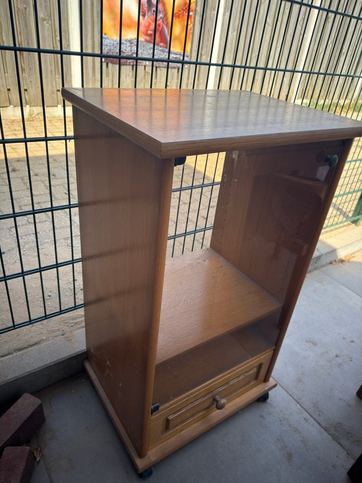 Stereo kastje met lade en wieltjes, Ophalen, Minder dan 50 cm, Gebruikt, Minder dan 100 cm