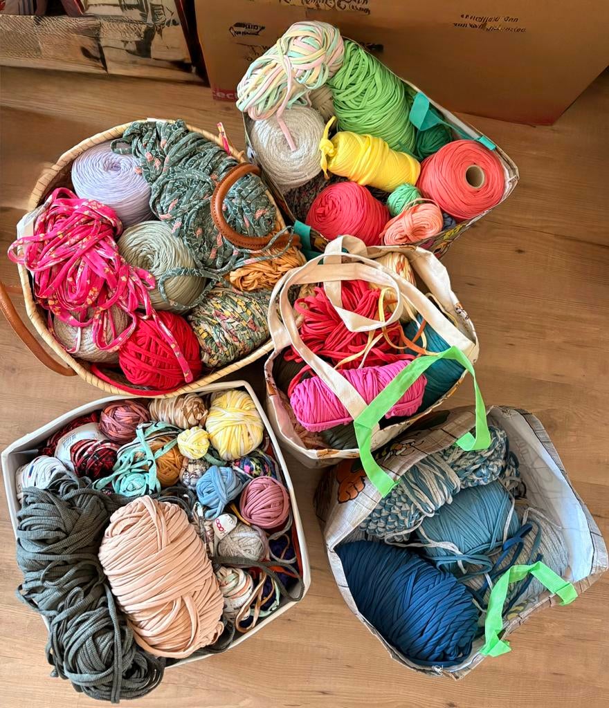 Heel veel Hoooked Zpagetti textiel garen  37 kilo, Ophalen of Verzenden, Zo goed als nieuw, Breien of Haken, Wol of Garen
