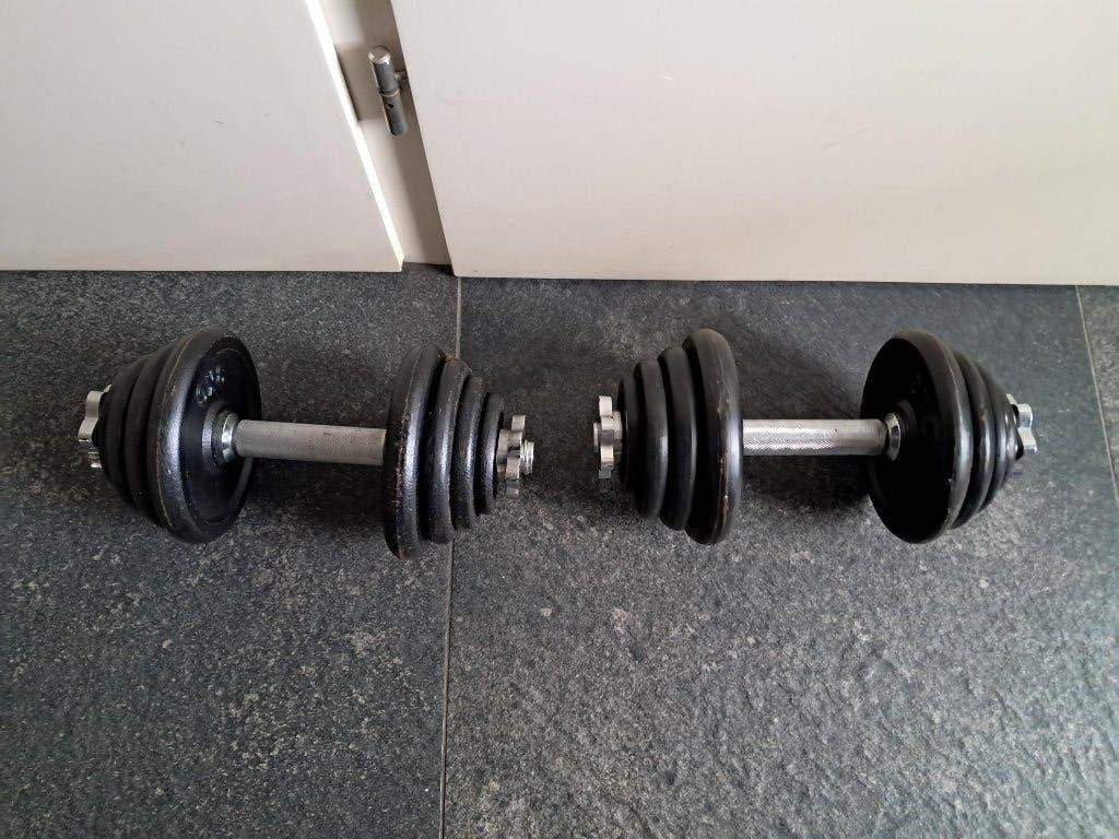 Dumbells 2x15kg Halters Gewichten totaal 30kg gietijzer Du, Ophalen of Verzenden, Gebruikt, Rug, Dumbbell