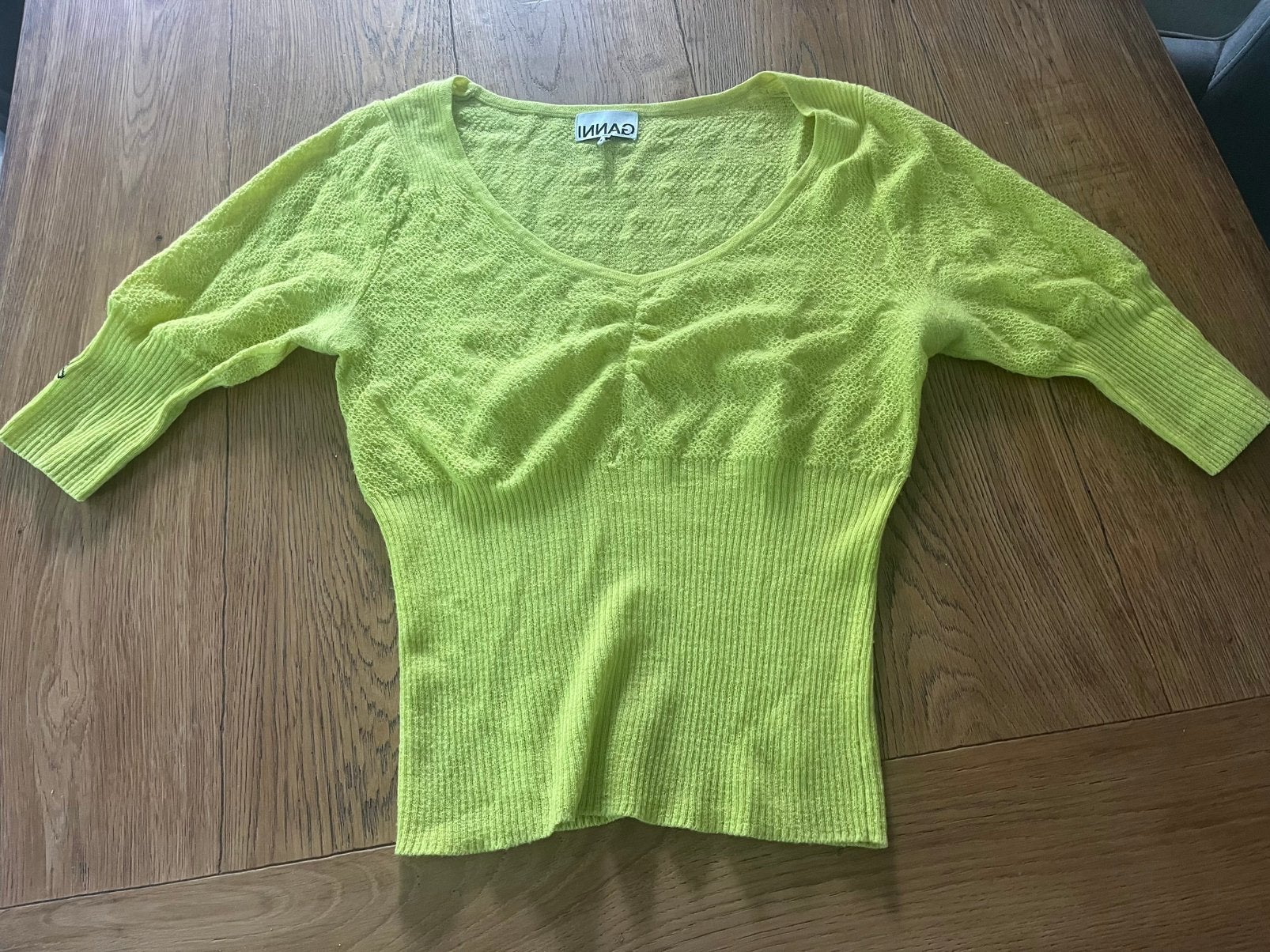 Ganni merinowol shirt 100% maat L, Ophalen of Verzenden, Zo goed als nieuw, Maat 42/44 (L), Korte mouw