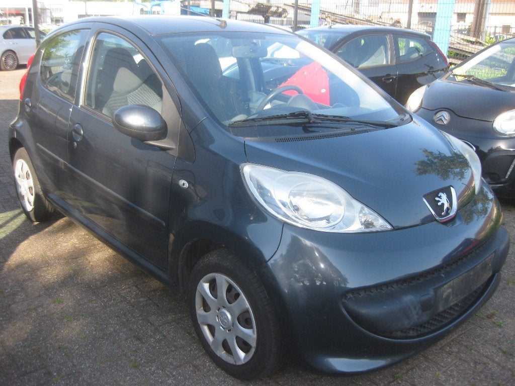 scherm,spatbord, deur, voor bumper ,motorkap, peugeot 107, Auto-onderdelen, Ophalen of Verzenden, Achter, Citroën, Bumper