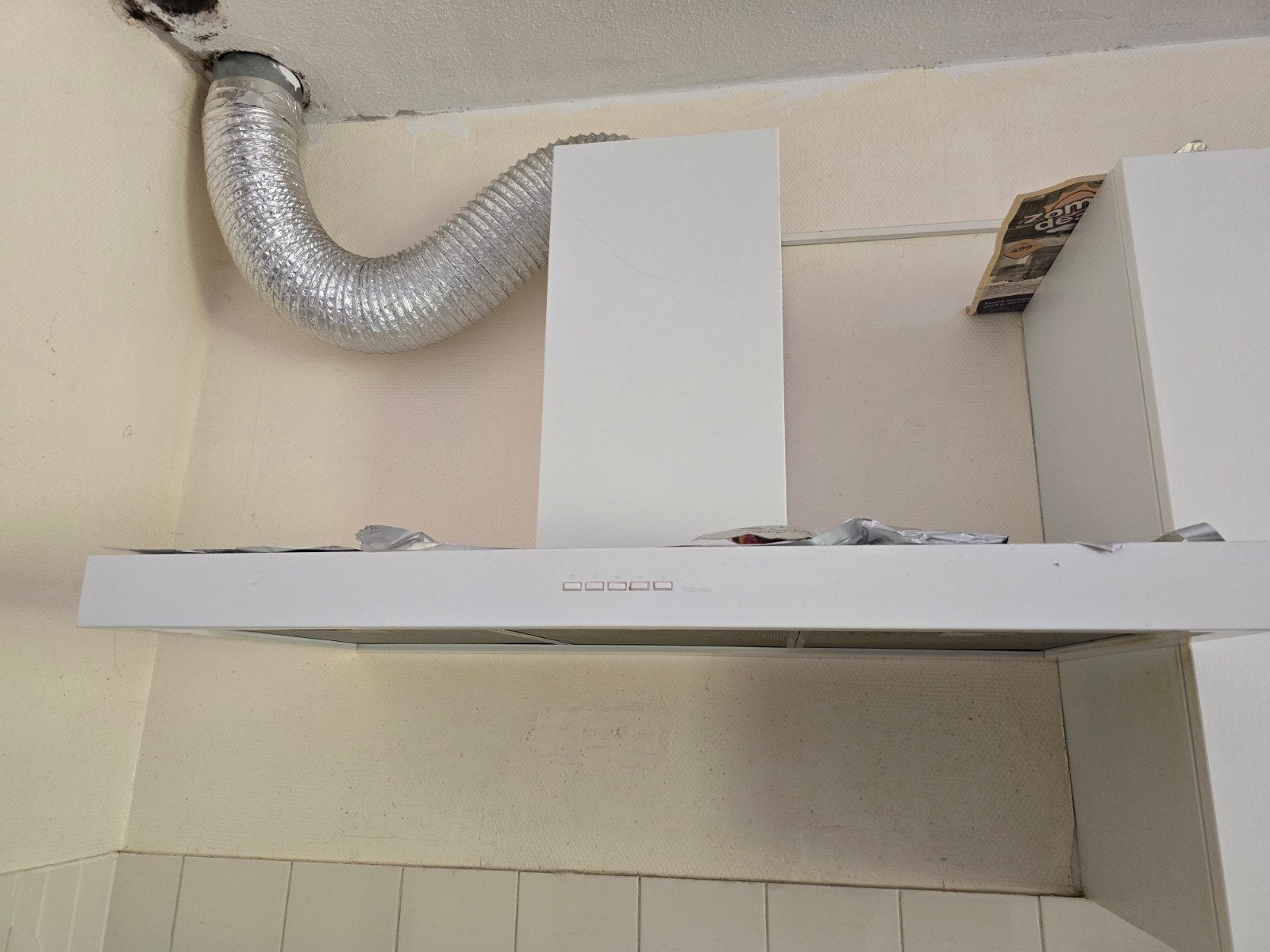 Witte 90 cm afzuigkap met afvoerslang, Witgoed en Apparatuur, Afzuigkappen, Gebruikt, Ophalen of Verzenden, Vrijstaand, Motor