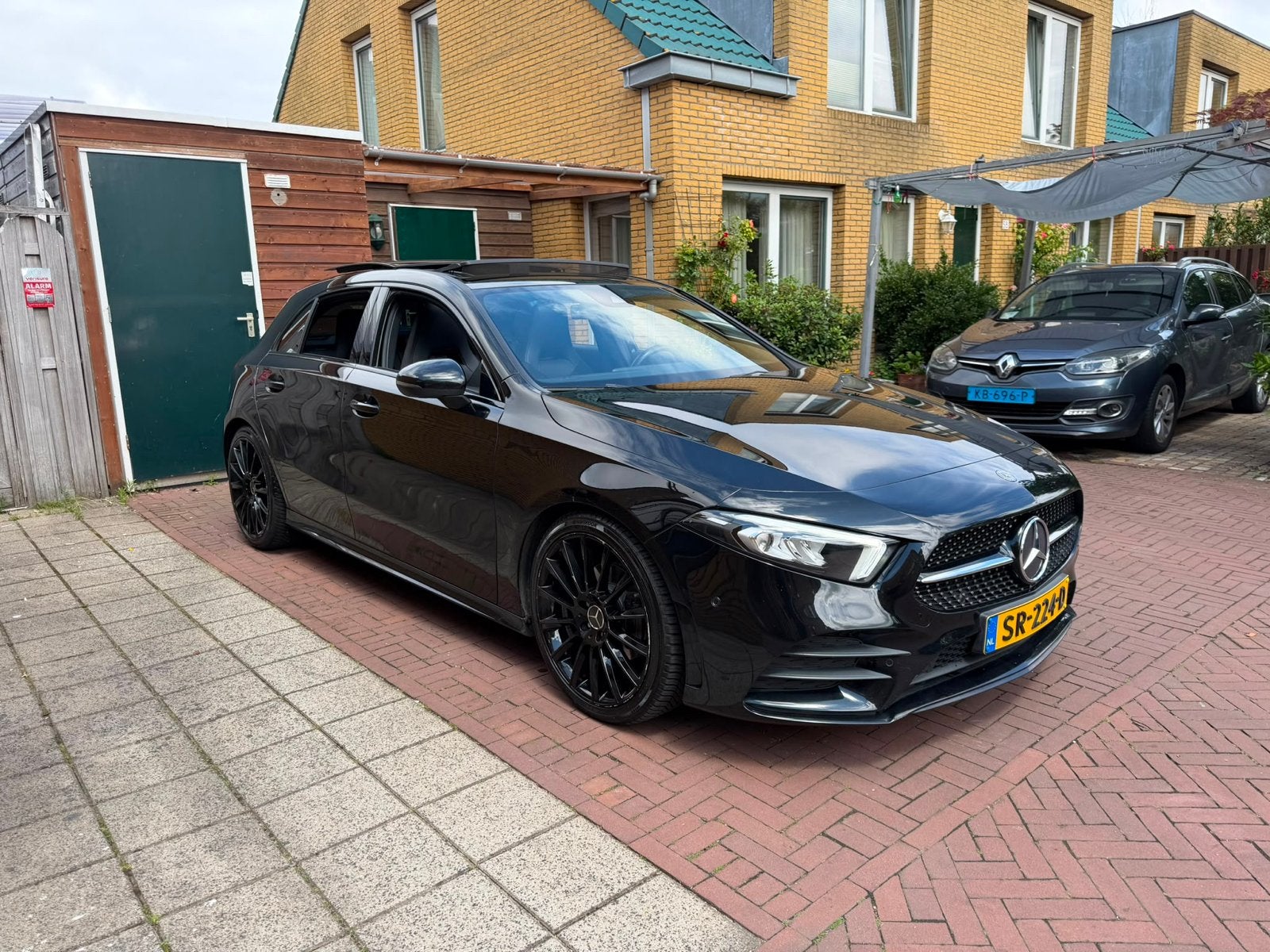 Mercedes-Benz A-Klasse A 200 163pk 7G-DCT 2018 Zwart, 4 cilinders, Origineel Nederlands, 75 €/maand, 1600 kg