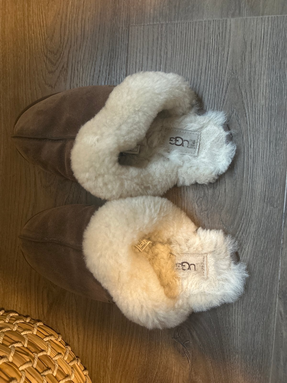 Ugg pantoffels bruin maat 39, Ophalen of Verzenden, Gedragen, Bruin, Pantoffels of Sloffen