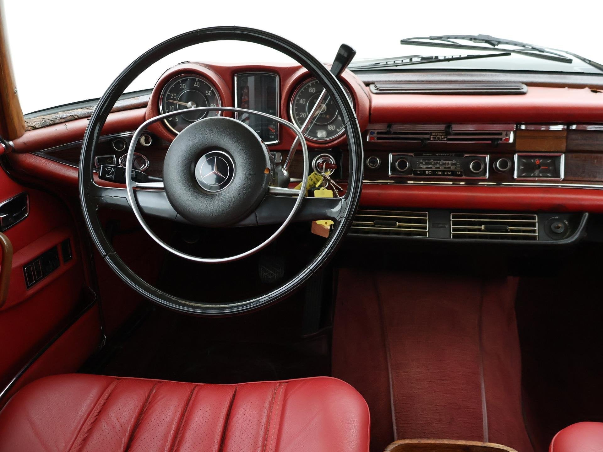 Mercedes-Benz S-klasse 280 SE COUPE AUT. W111 1969, Auto's, Automaat, Gebruikt, Overige carrosserieën, 160 pk
