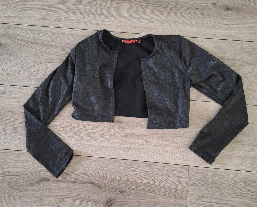 CoolCat bolero zwart glans maat 134 140 feestelijk, Kinderen en Baby's, Kinderkleding | Maat 134, Zo goed als nieuw, Meisje, Trui of Vest