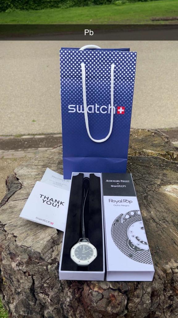 Swatch x Audemars Piguet Royal Pop Ocho Negro, Nieuw, Ophalen of Verzenden, Kunststof, Zakhorloge