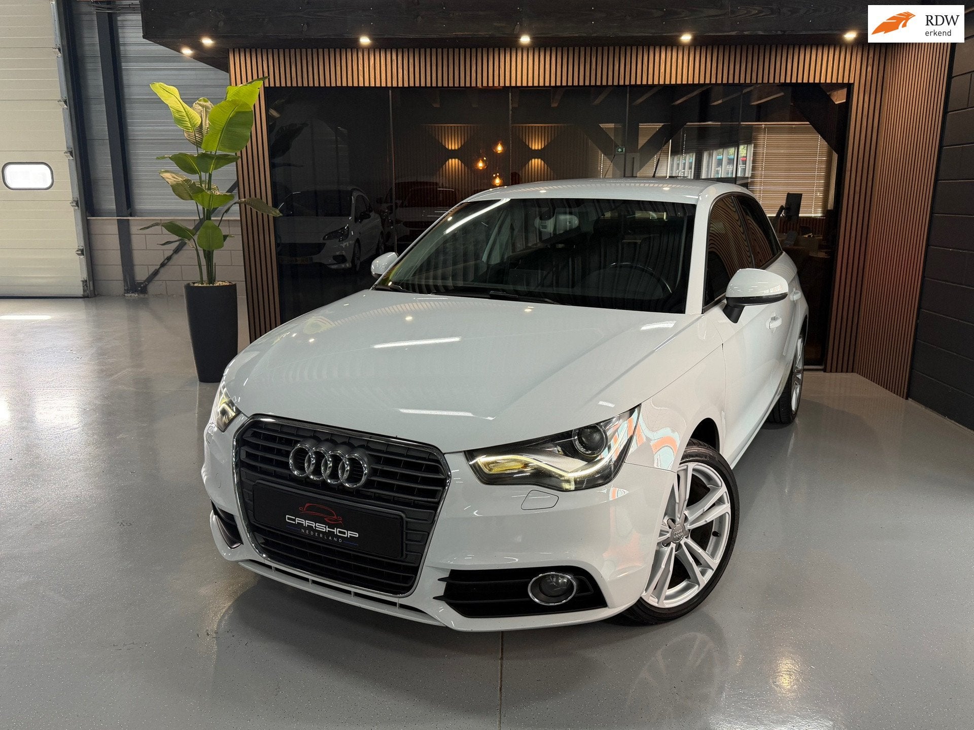 Audi A1 1.2 TFSI Ambition Pro Line S CRUISE/PDC/LED/5DEURS, Auto's, Voorwielaandrijving, Euro 5, Zwart, 4 cilinders