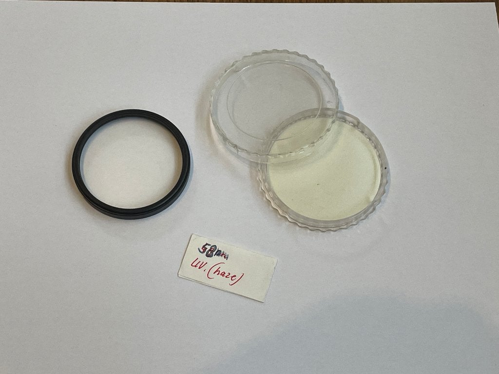 D095 Lens Filters : B+W 58ES 010 1x, Ophalen of Verzenden, Gebruikt, 50 tot 60 mm, UV-filter