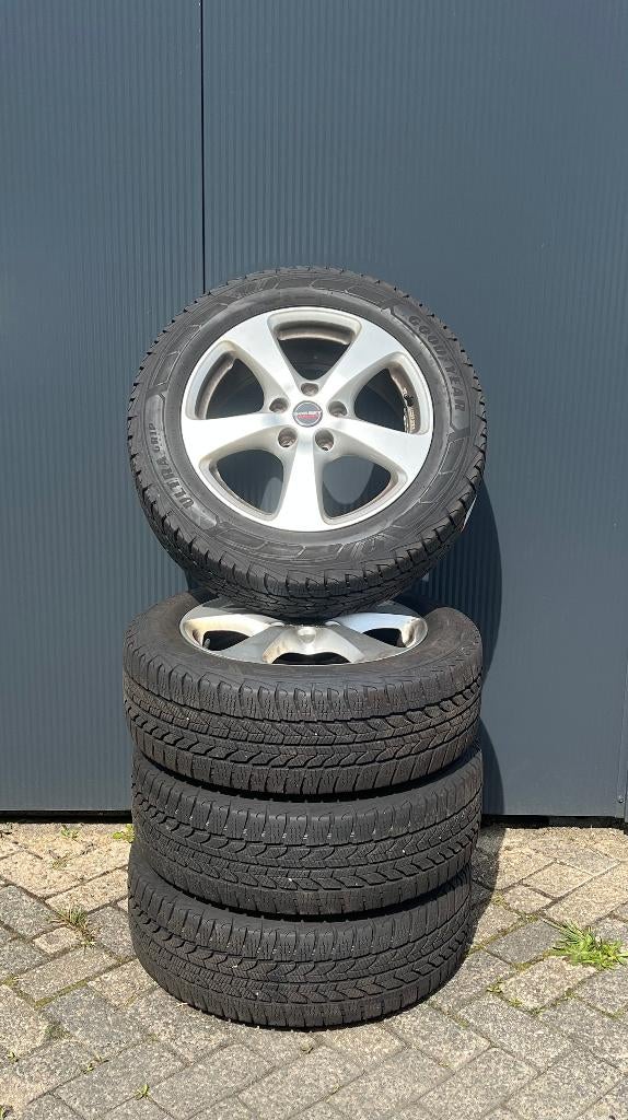 Borbet 17inch velgen + Goodyear winterbanden, Auto-onderdelen, Banden en Velgen, Ophalen, Velg(en), 17 inch, Winterbanden