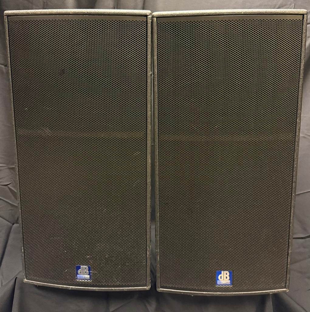 DB Technologies flexsys F315 actieve luidspreker, Audio, Tv en Foto, Luidsprekers, Subwoofer, Zo goed als nieuw, 120 watt of meer