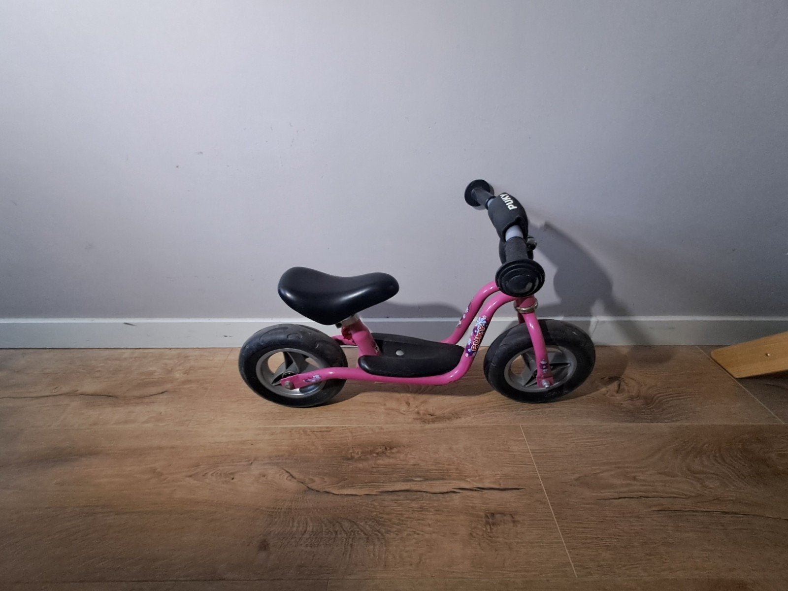 Puky loopfiets klein roze zolder opruiming, Ophalen, Gebruikt, Puky