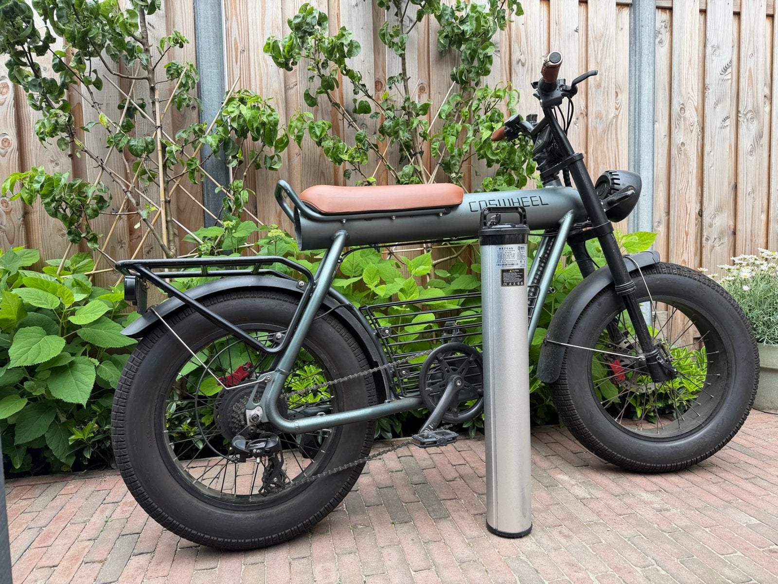 Fatbike Coswheel- E-bike met dikke banden en 20Ah accu, Gebruikt, Minder dan 47 cm, 50 km per accu of meer, Ophalen