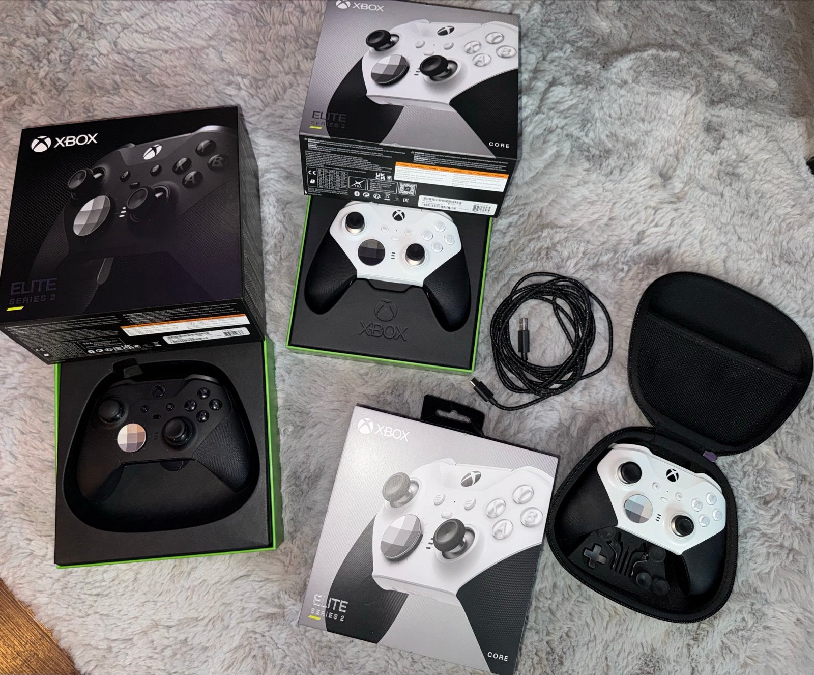 Xbox Elite Series 2 Controllers (Zwart & Wit), Spelcomputers en Games, Spelcomputers | Xbox | Accessoires, Ophalen, Zo goed als nieuw