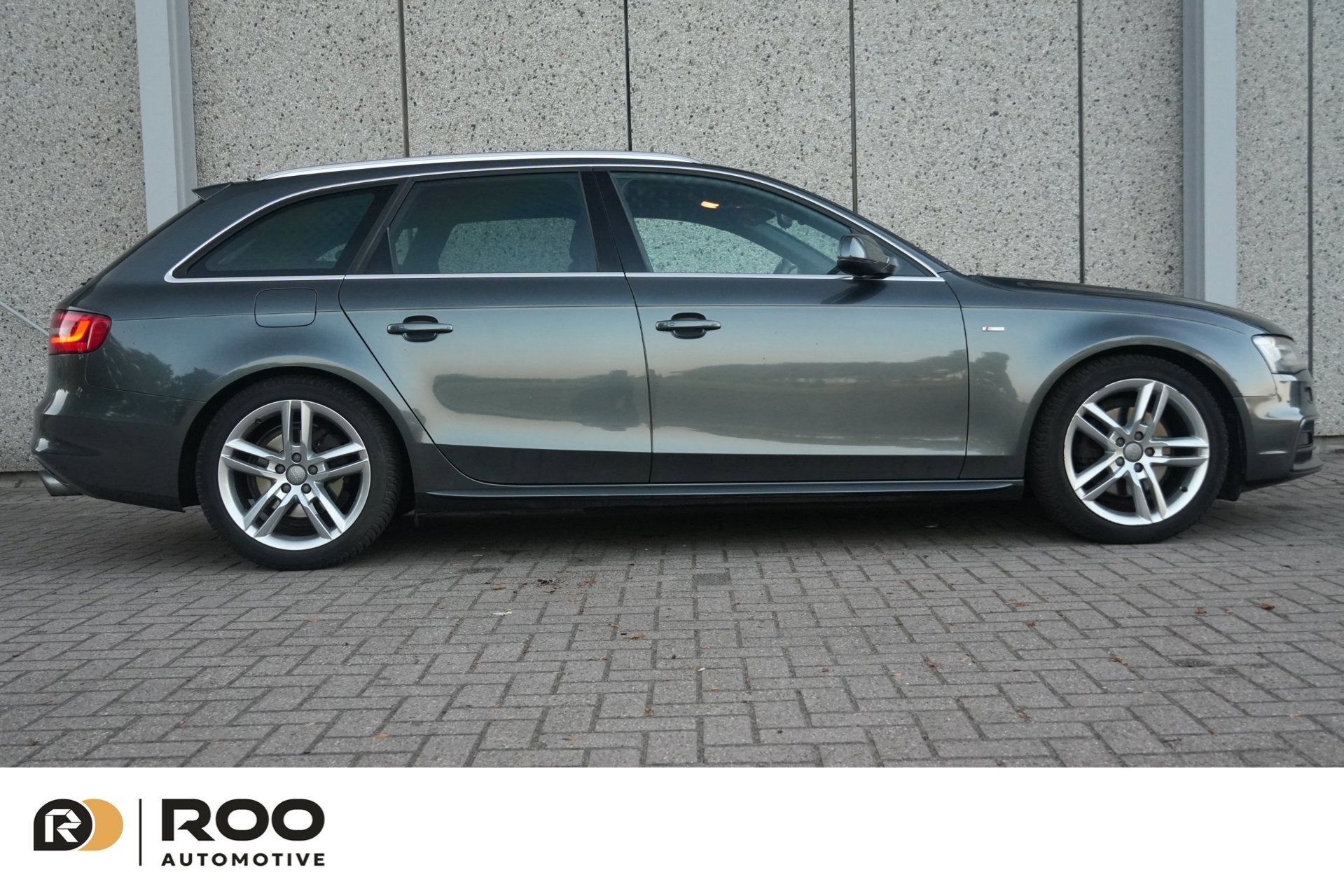 Audi A4 Avant 1.8 TFSI S Edition Automaat, APK , S line, Lux, Auto's, Audi, Euro 5, Gebruikt, 4 cilinders, Automatische klimaatregeling