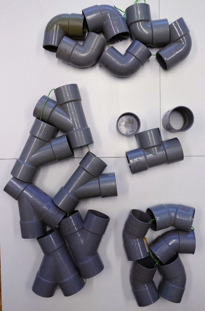 40 pvc hulpstukken 32 mm, 40 mm en 50 mm, Afvoer, Pvc, Nieuw, Minder dan 2 meter
