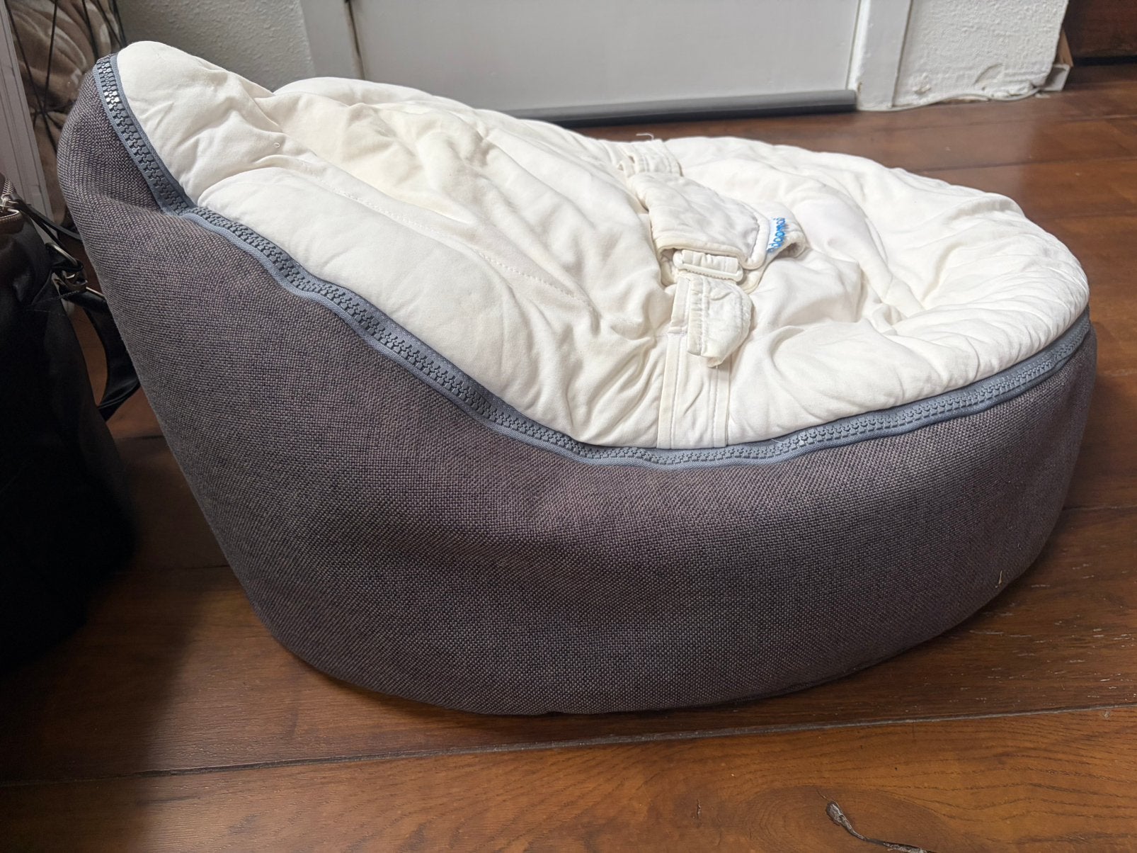 Baby zitkussen, Ophalen of Verzenden, Zo goed als nieuw