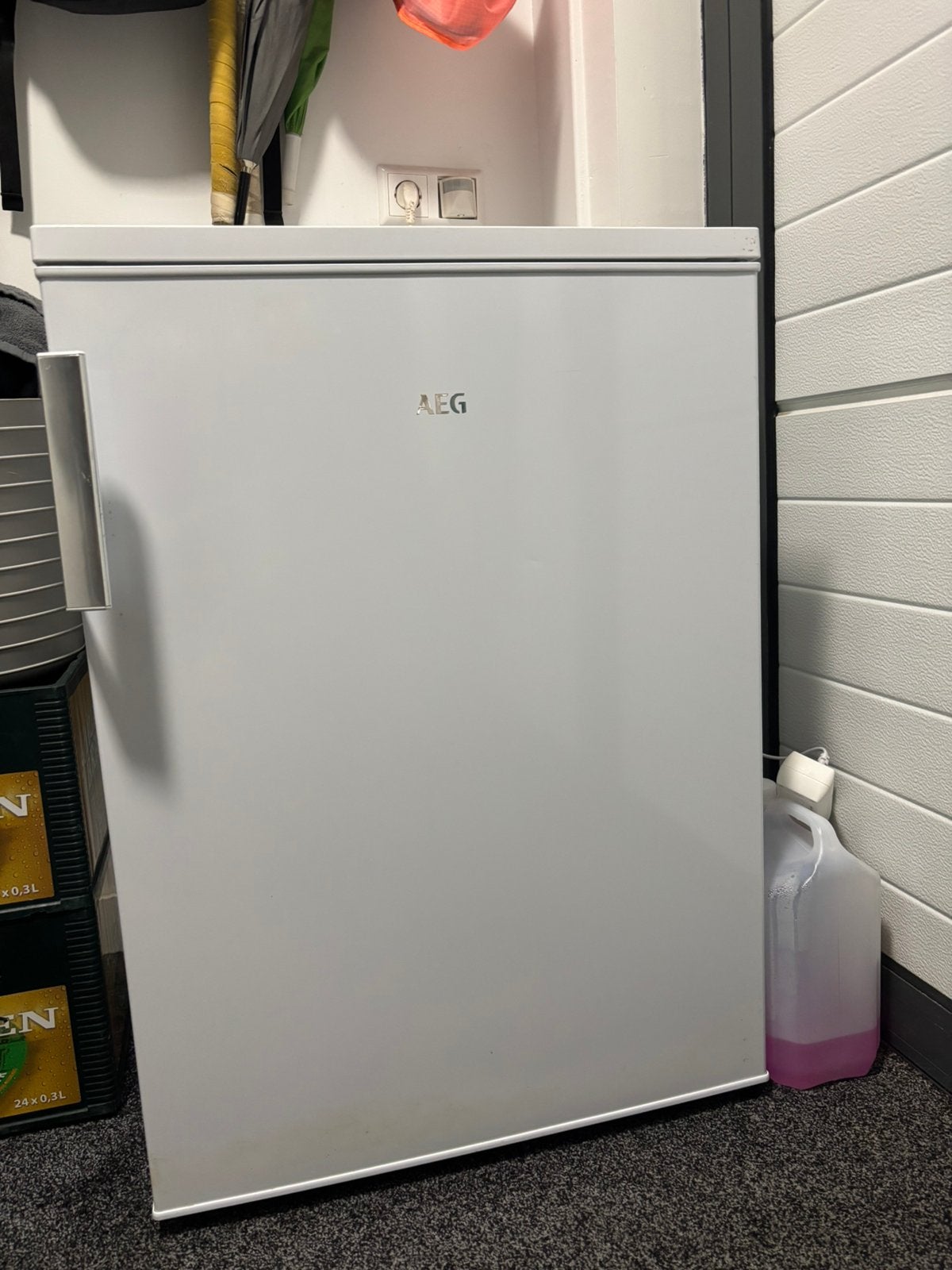 Zo goed als nieuwe AEG koelkast, 2 jr oud, tafelmodel, Ophalen, Zo goed als nieuw, Minder dan 85 cm