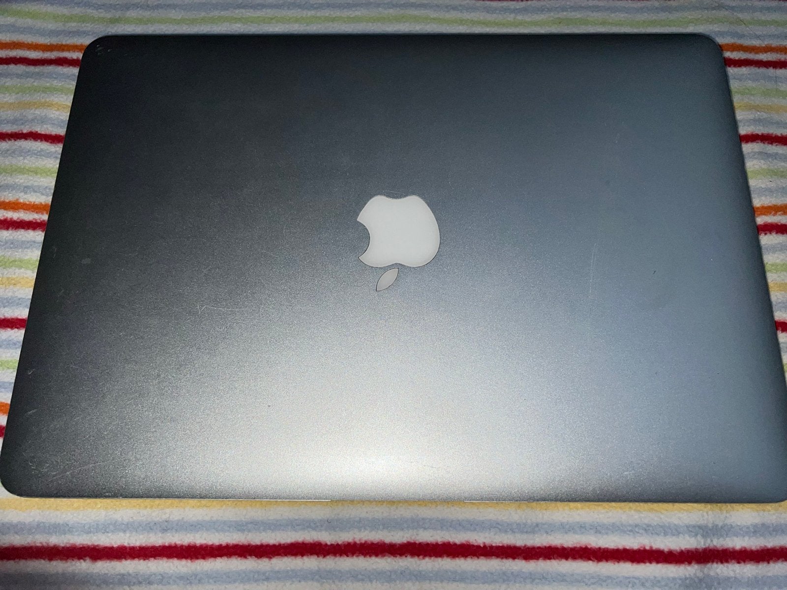 Foto 3 van MacBook Air 2017 13 inch - Intel i7, 8GB RAM, 120GB SSD
