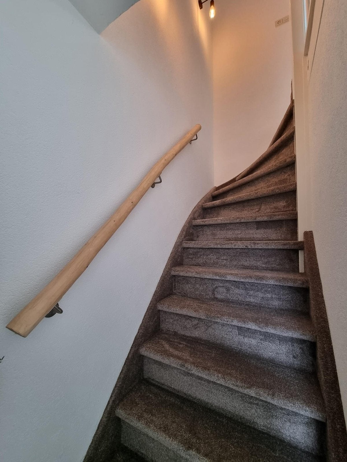 Actie! Trap gelegd incl luxe tapijt, Ophalen, Nieuw, Minder dan 10 m², Tapijt