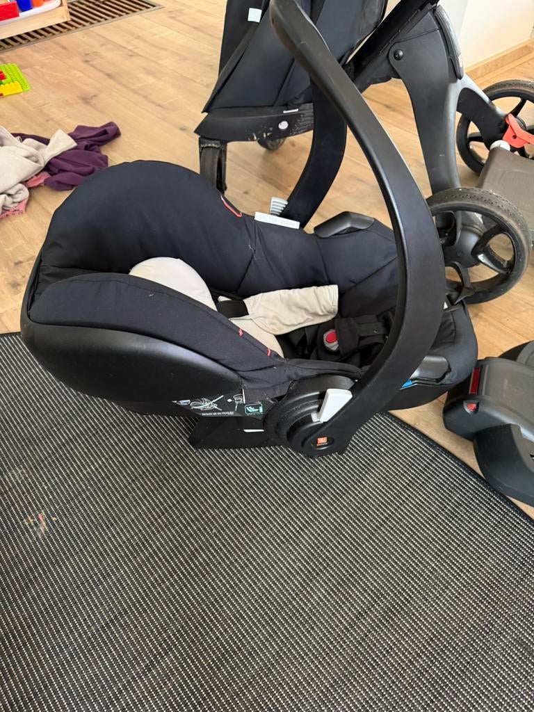 Besafe maxi cosi en auto adapter, Kinderen en Baby's, Autostoeltjes, Zo goed als nieuw, Isofix, 0 t/m 13 kg, Ophalen
