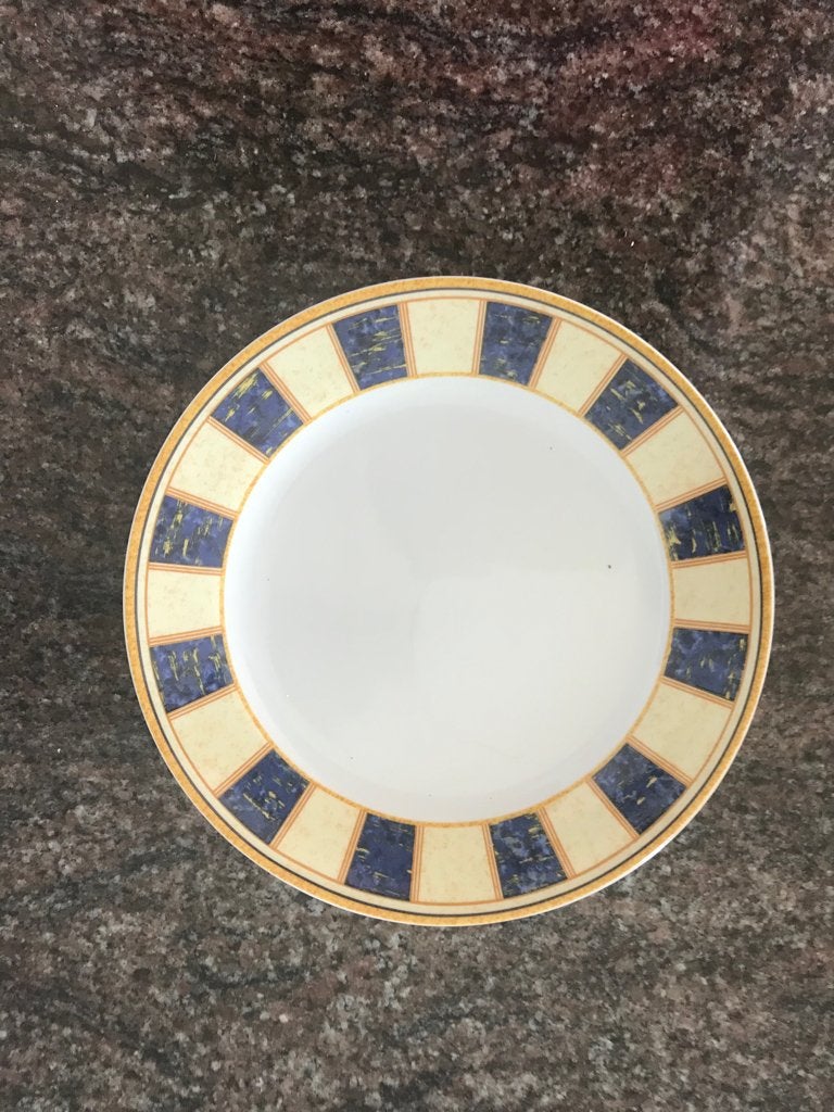 Home Servies, Huis en Inrichting, Keuken | Servies, Gebruikt, Overige merken, Ophalen of Verzenden, Bord(en)