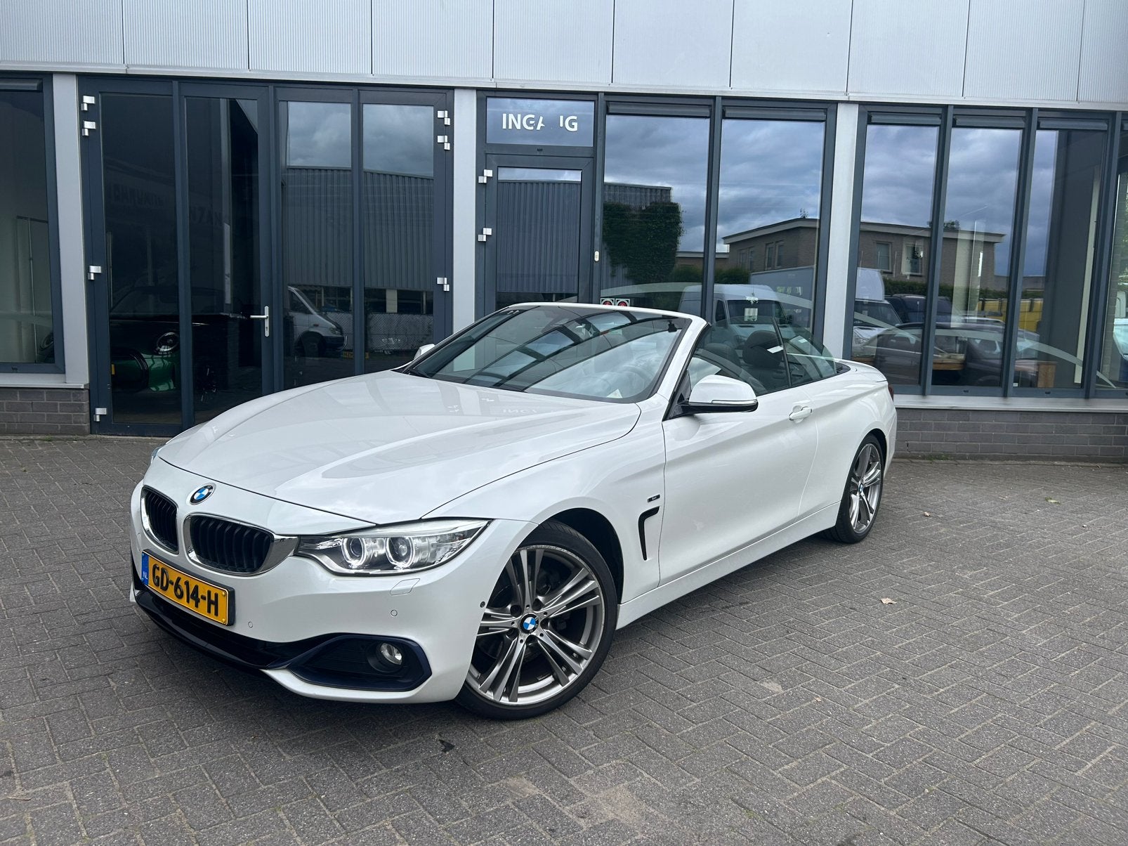 BMW 4-Serie 428I 2.0 Cabrio 2015, org NL, HUD, dealer ond, Auto's, BMW, Automaat, 745 kg, Zwart, Cabriolet