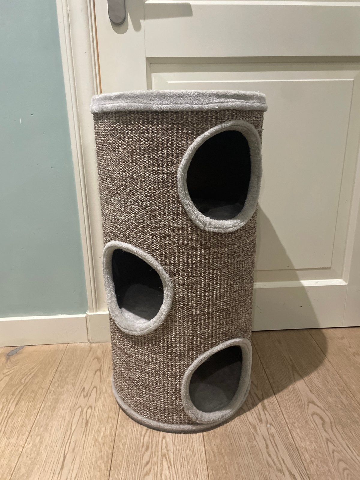 Katten krabpaal (tower), Ophalen, Krabpaal