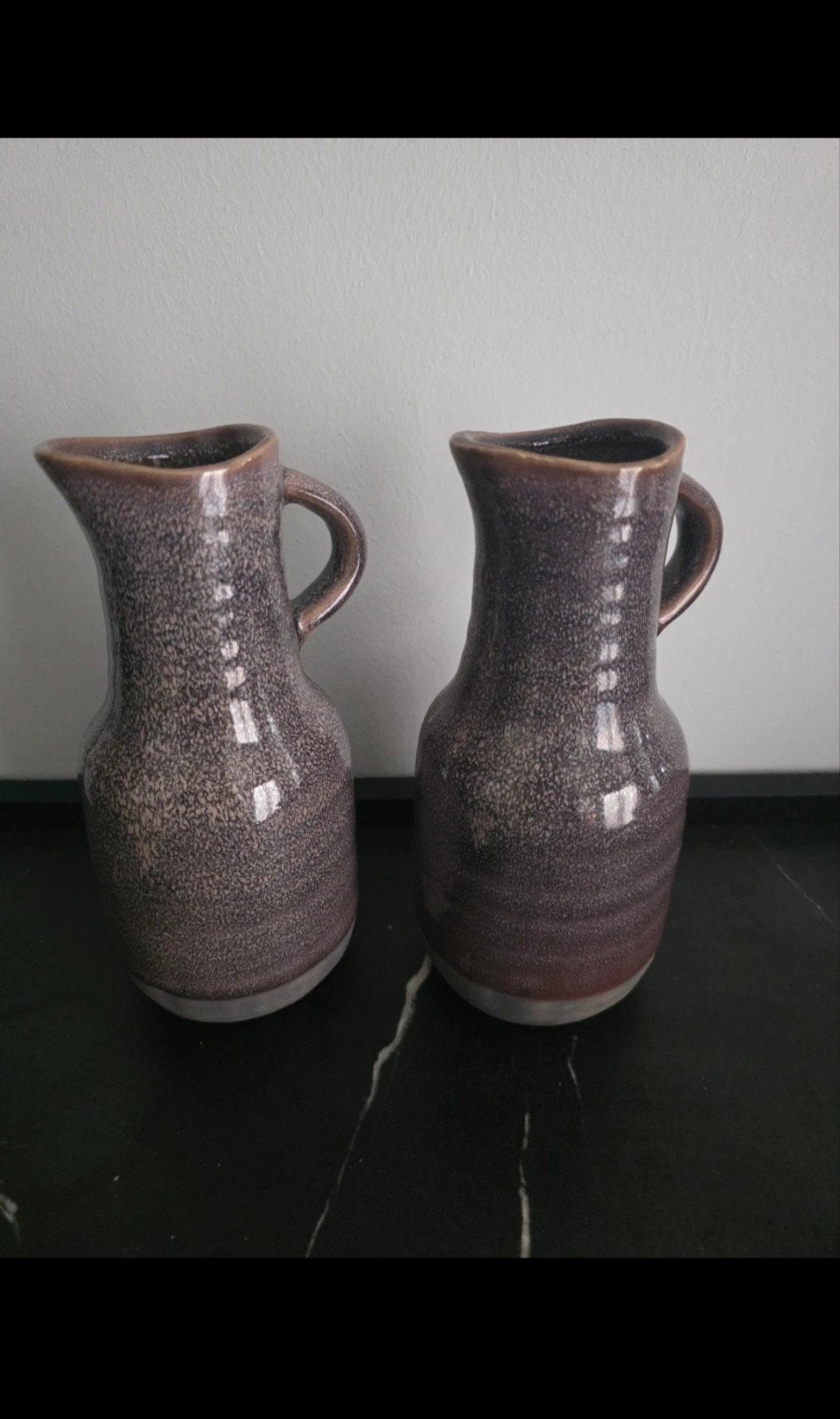 Handgemaakte Studio Pottery kannetjes set van 2, Ophalen of Verzenden, Handgemaakt, Paars