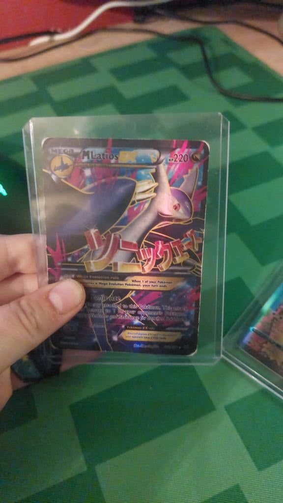 Mega M Latios EX Pokémon Kaart - Zeldzaam, Ophalen of Verzenden, Zo goed als nieuw, Losse kaart