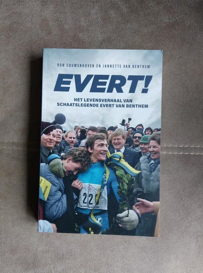 Evert! Levensverhaal van een schaatslegende, Ron Couwenhoven en Jannette van Benthem, Ophalen of Verzenden, Zo goed als nieuw
