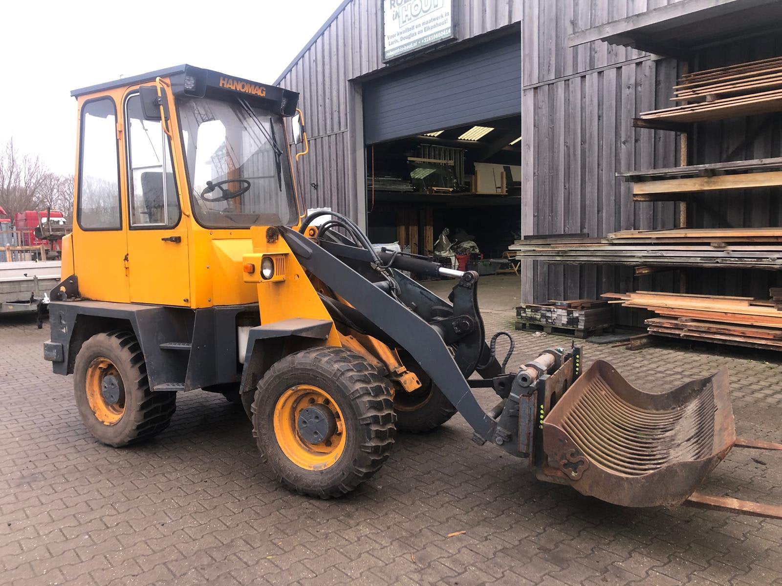 Hanomag shovel kniklader wiellader, Ophalen, Wiellader of Shovel